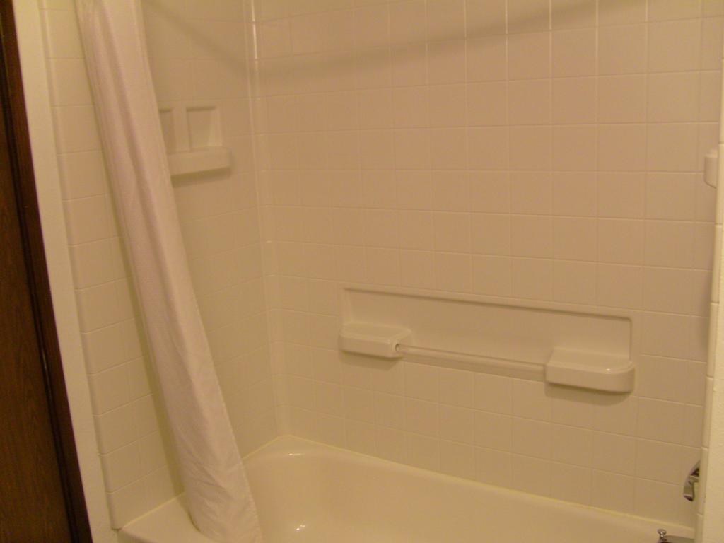 Cascade City Center Motel Lebanon Room photo