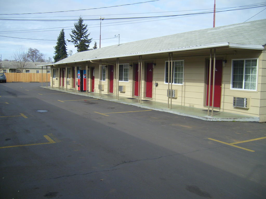 Cascade City Center Motel Lebanon Exterior photo